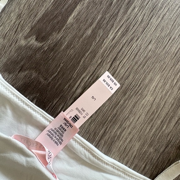 NEW Victorias Secret bralette - Picture 3 of 3